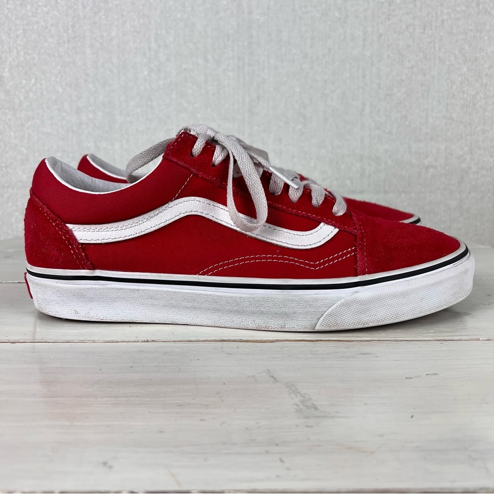 482pis Vans canvas and leather sneakers red and white men size 8.5 women…